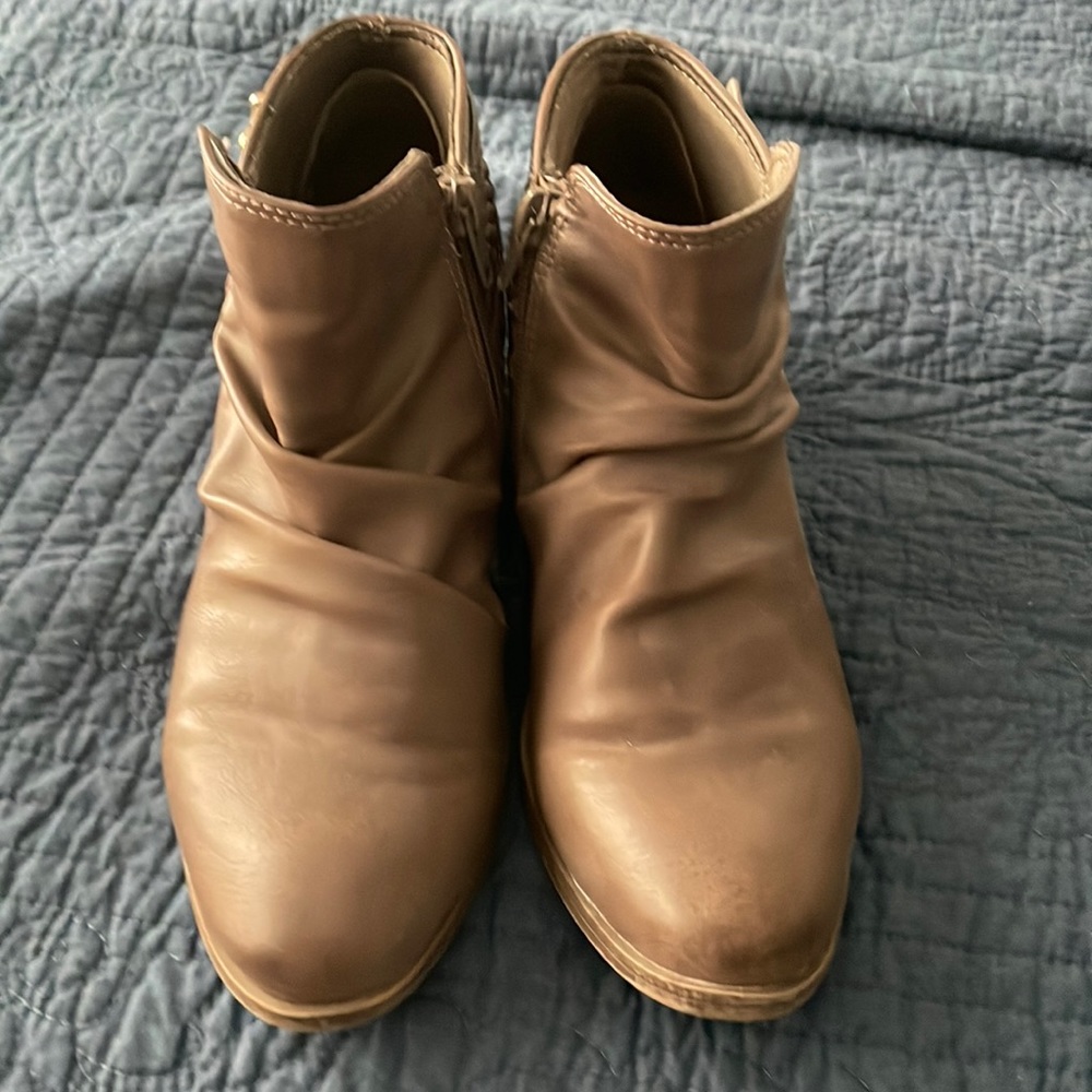 SO ankle boots